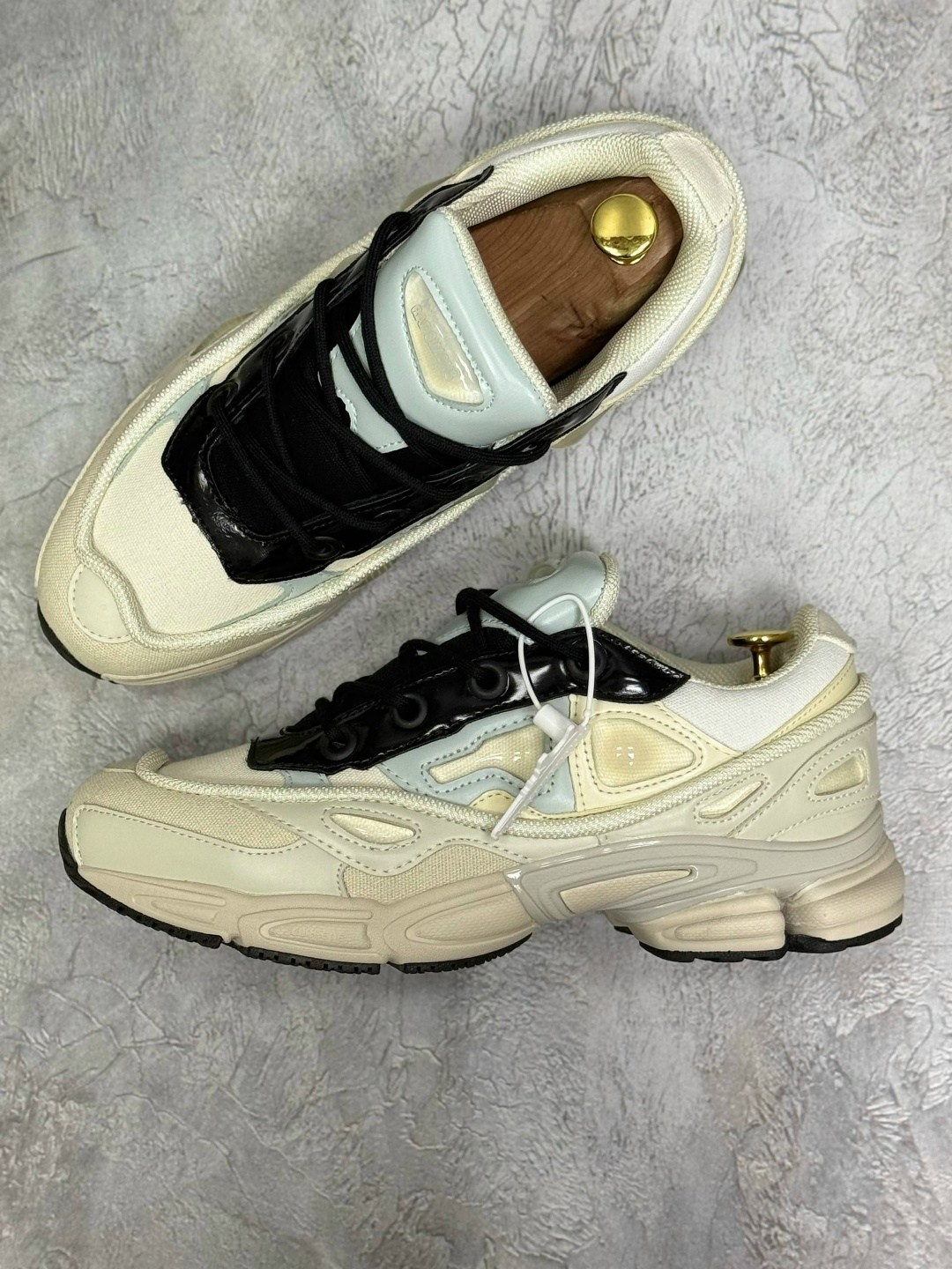adidas raf simons ozweego 3 cream white,кроссовки adidas raf simons ozweego cream white,adidas raf simons ozweego 3,adidas raf simons ozweego cream white,женские кроссовки adidas x raf simons ozweego
