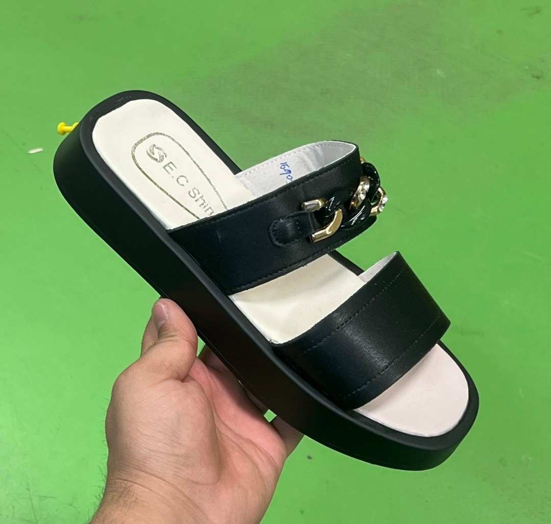 ,женские шлепанцы,тапки женские,модные шлепанцы,женские шлепки