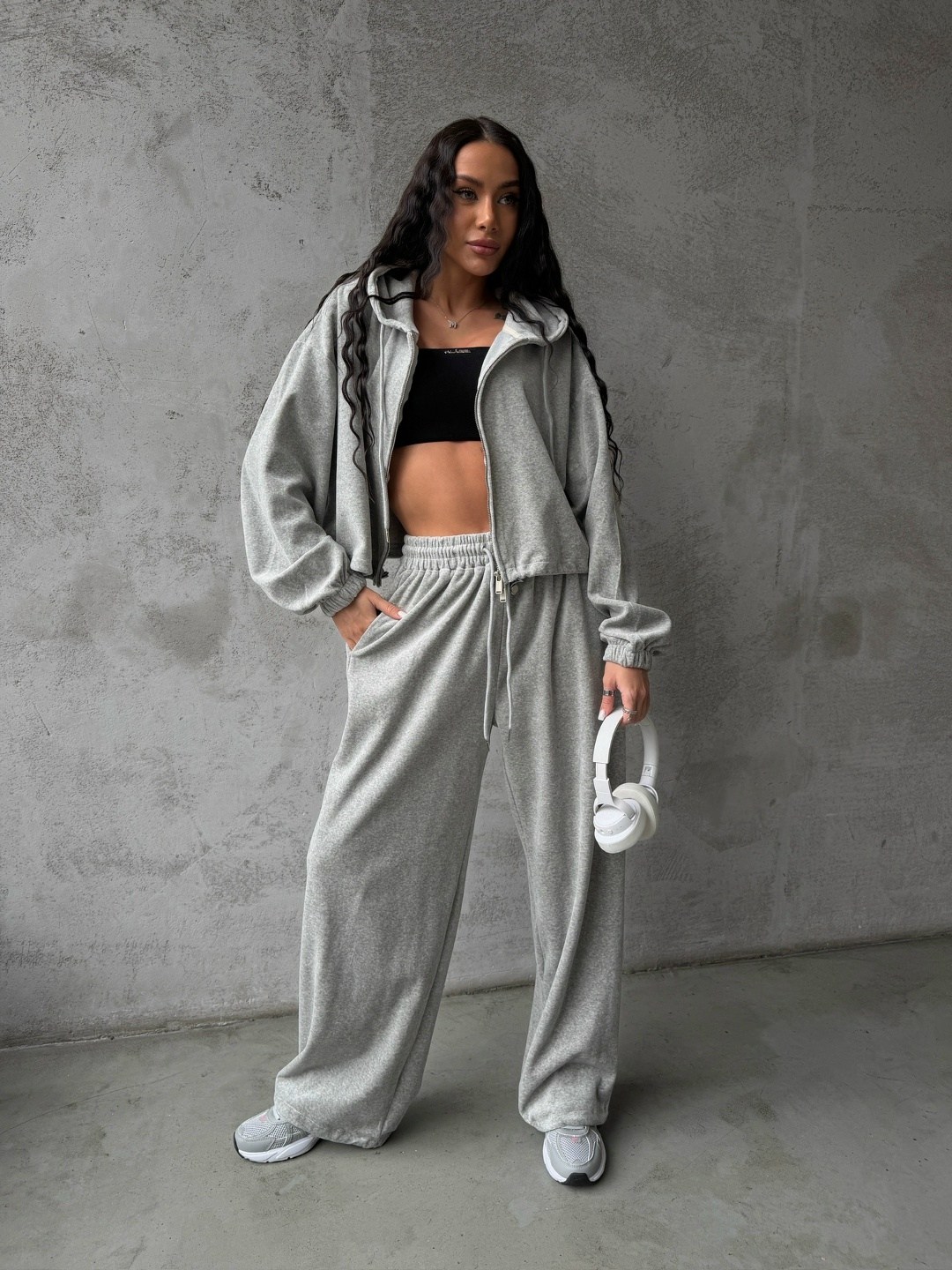 велюровый костюм,костюм спортивный с брюками палаццо из мягкого велюра,спортивный велюровый костюм,велюровый костюм тройка,костюм спортивный