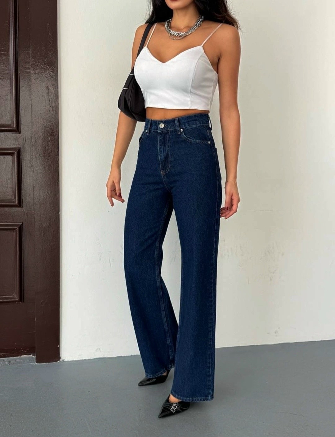 женские джинсы клеш,стильные джинсы,джинсы широкие женские,брюки джинсы,джинсы трубы