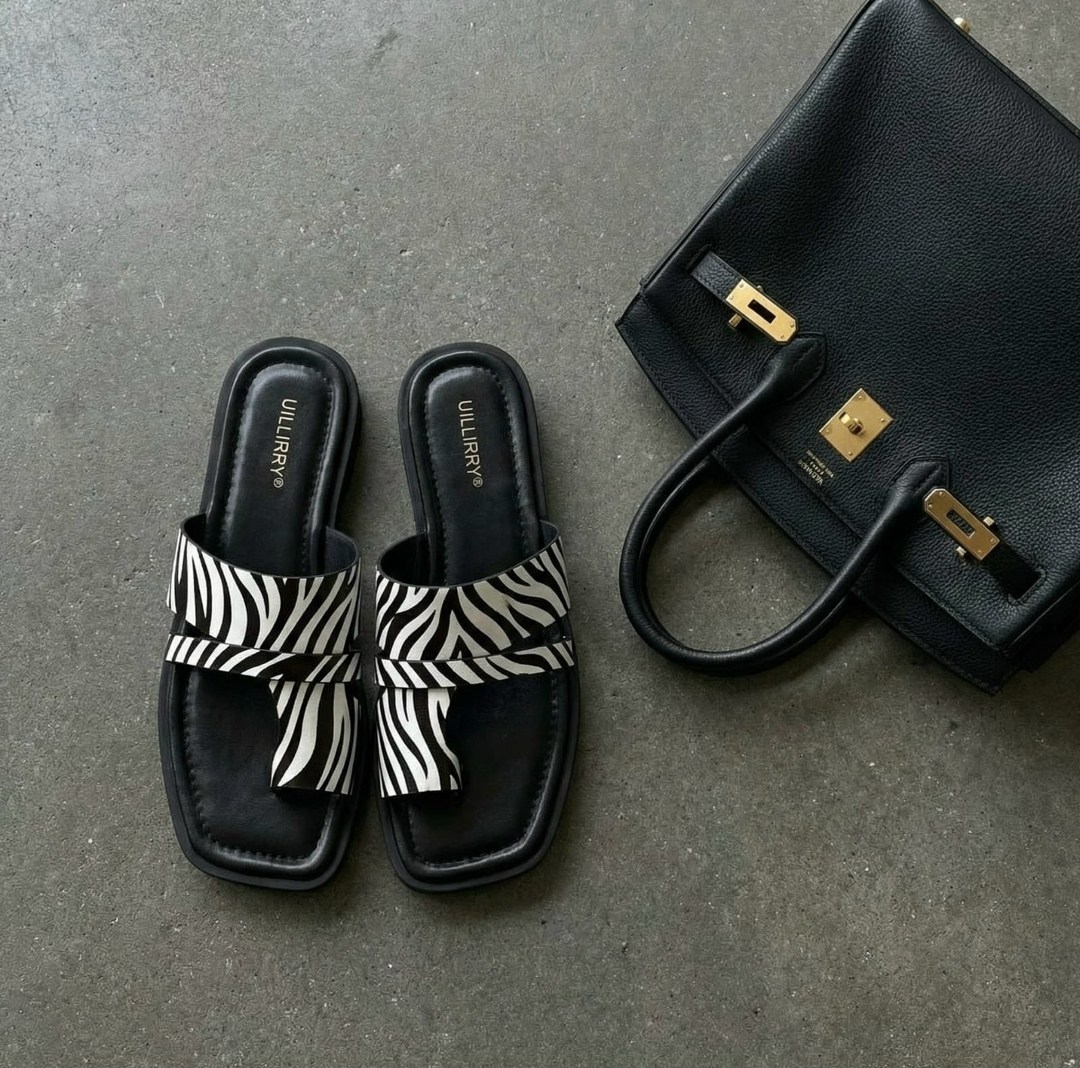 женские шлепанцы,фенди шлепанцы,модные тапочки,летние босоножки,женские сандалии