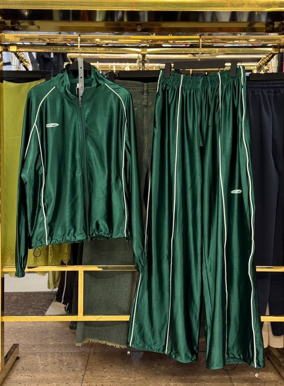 велюровый спортивный костюм,велюровый костюм,велюровый костюм женский,спортивный костюм женский велюровый,велюровый костюм с короткой толстовкой issa plus