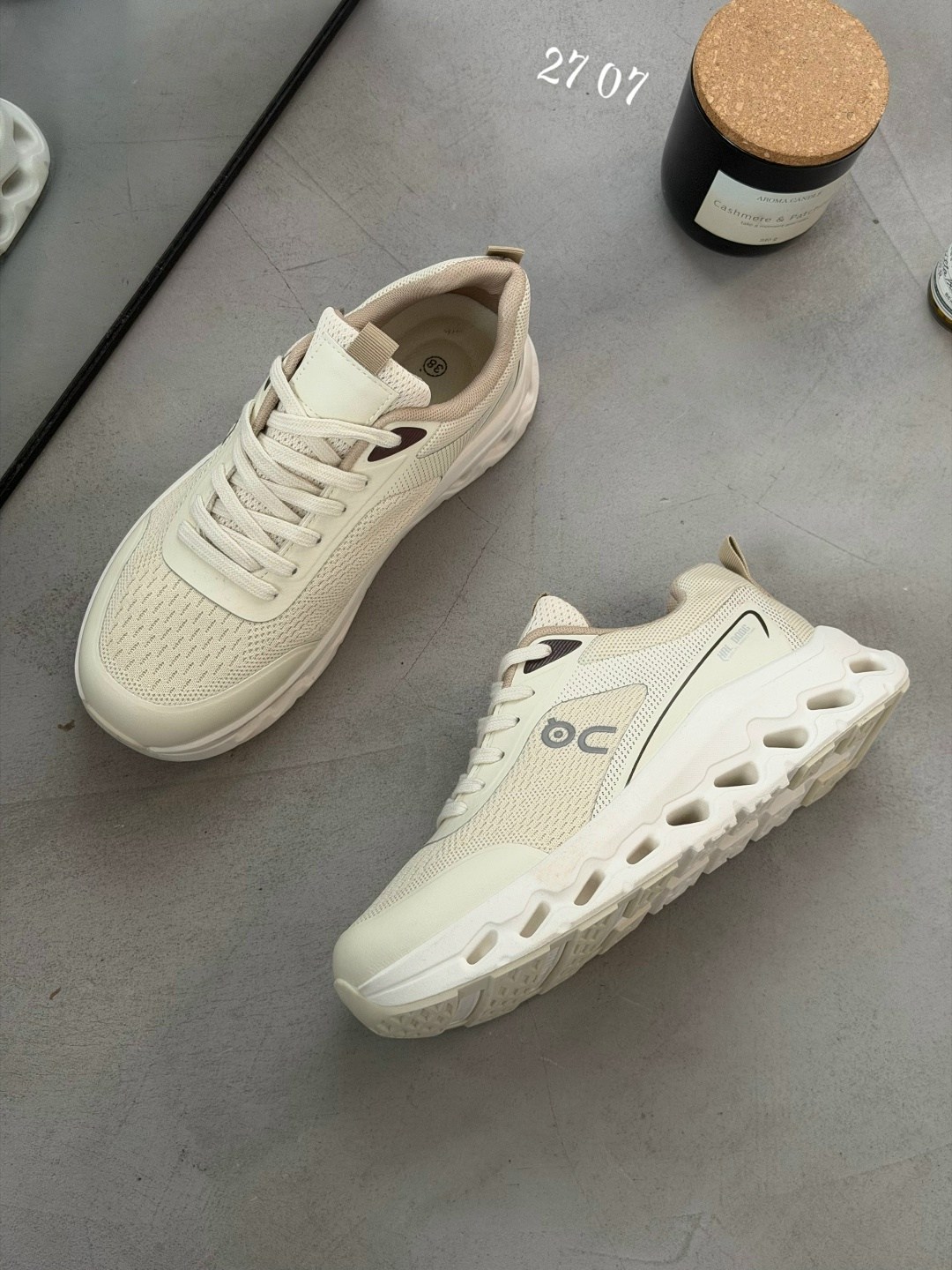 ,женские кроссовки,спортивная ,стильные кроссовки,кроссовка