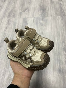 Кроссовки