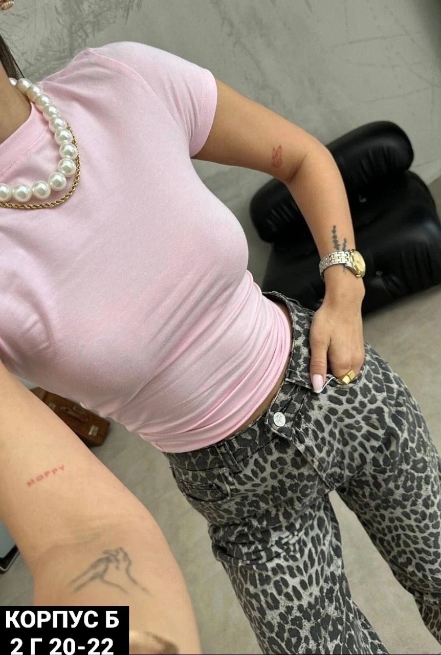 футболки женская,базовая женская футболка,топ женский,футболка топ укороченная базовая облегающая,футболка скимс укороченная базовая облегающая