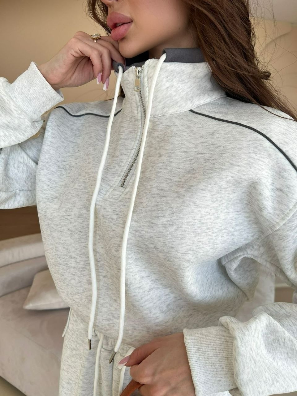 костюм спортивный женский,стильный костюм,костюм спортивный,женский красный костюм miu miu