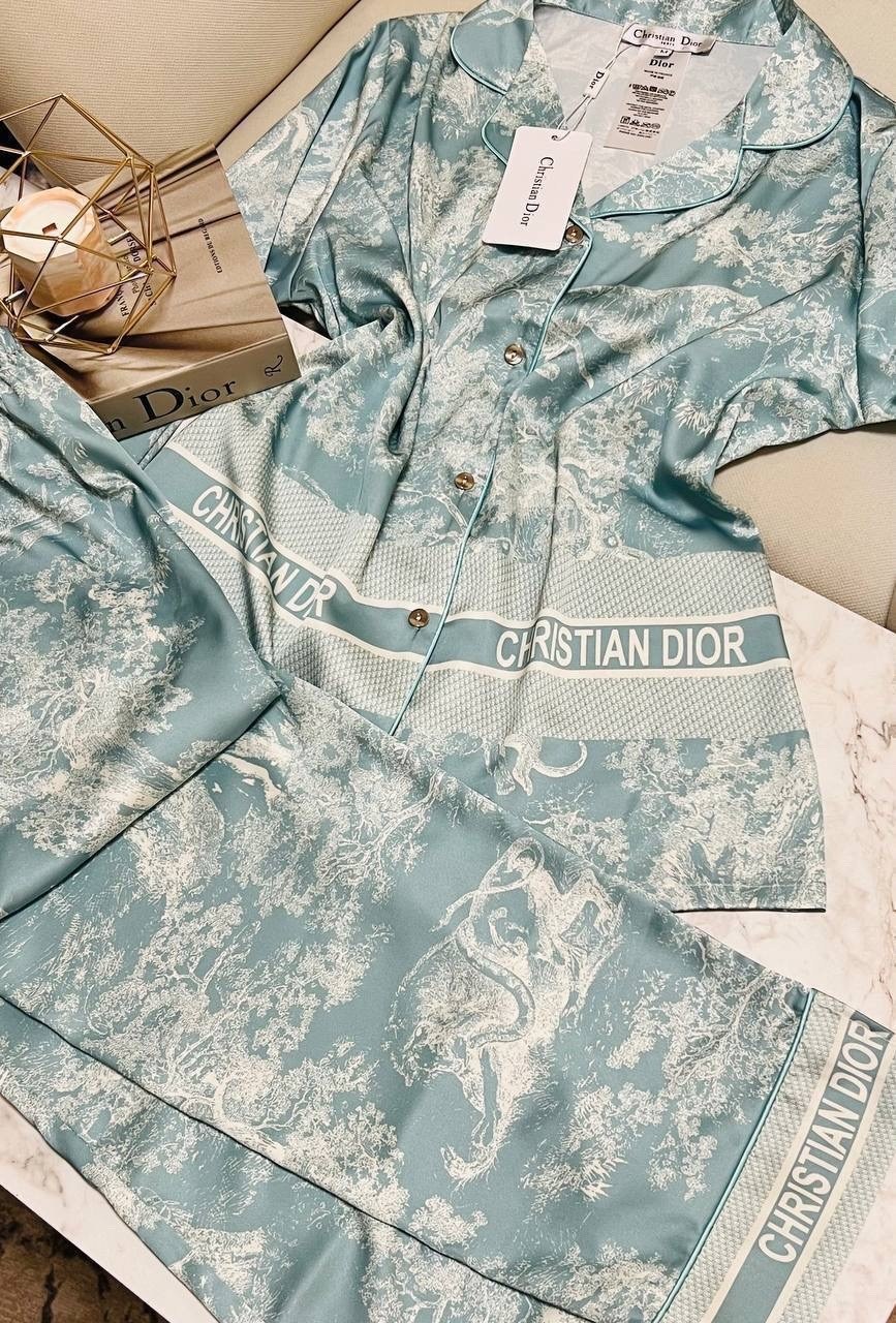 пижама женские,костюм в пижамном стиле,атласные пижамы с принтом,пижама женская шелковая со штанами,пижама dior
