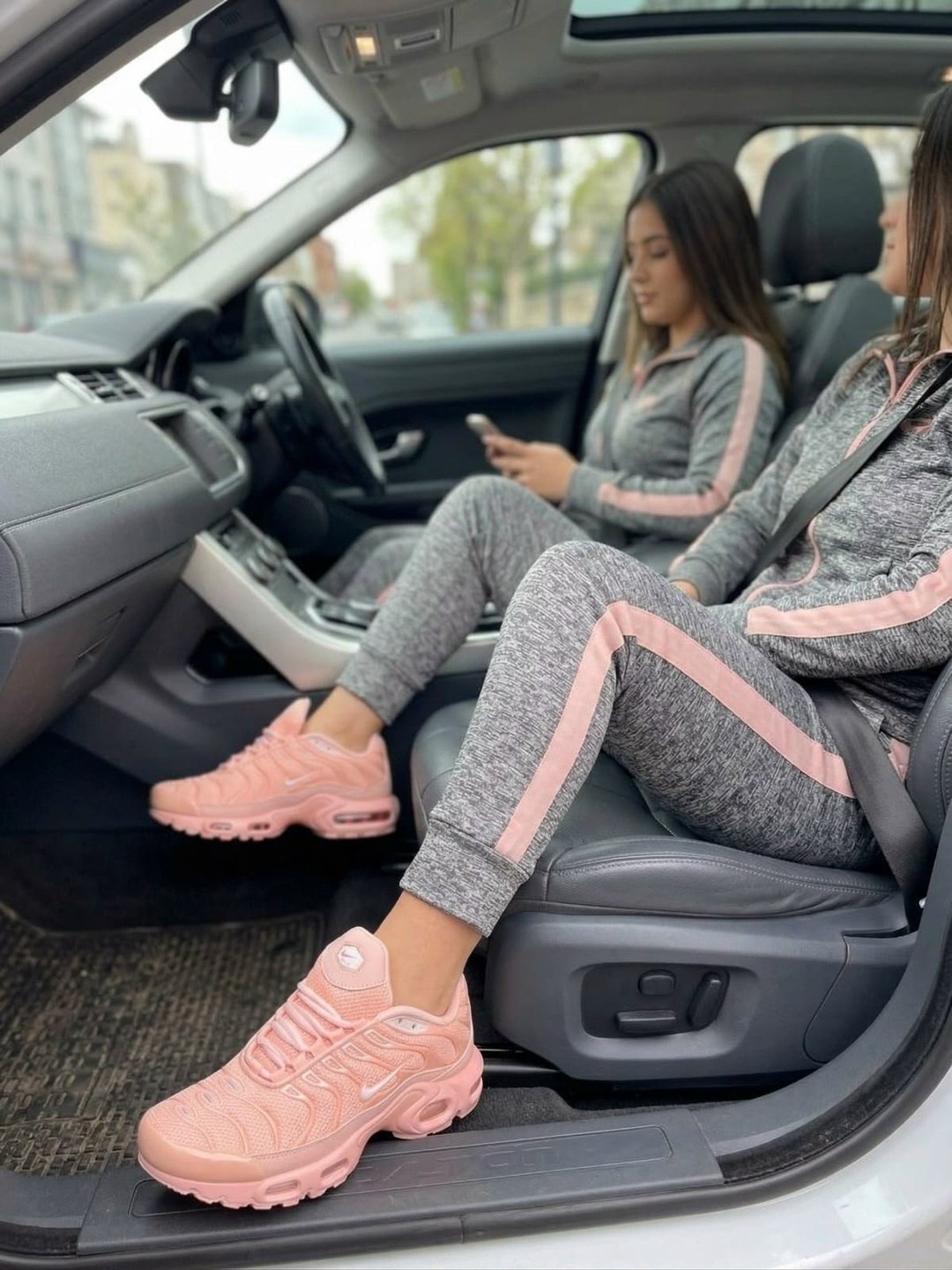 nike air max plus tn pink,nike air max plus tn pink white,женские кроссовки nike air max plus tn pink,кроссовки найк тн розовые,nike air max plus tn