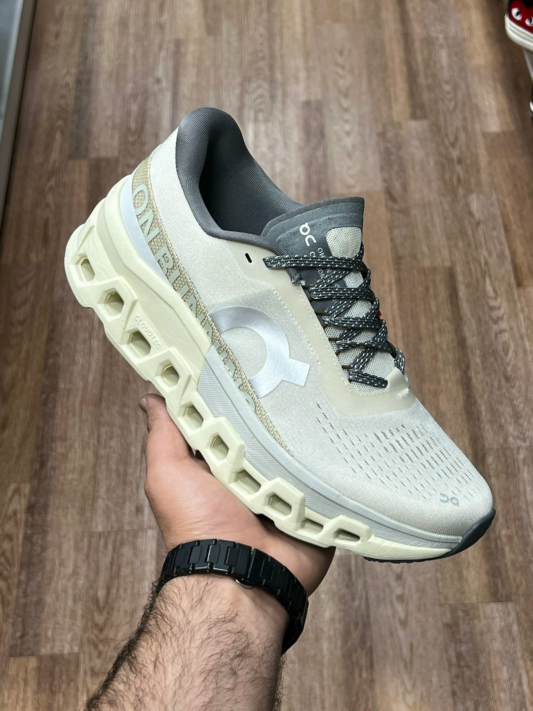 on cloudmonster кроссовки,кроссовки on cloudmonster белый,кроссовки on,кроссовки женскиe,дышащие кроссовки