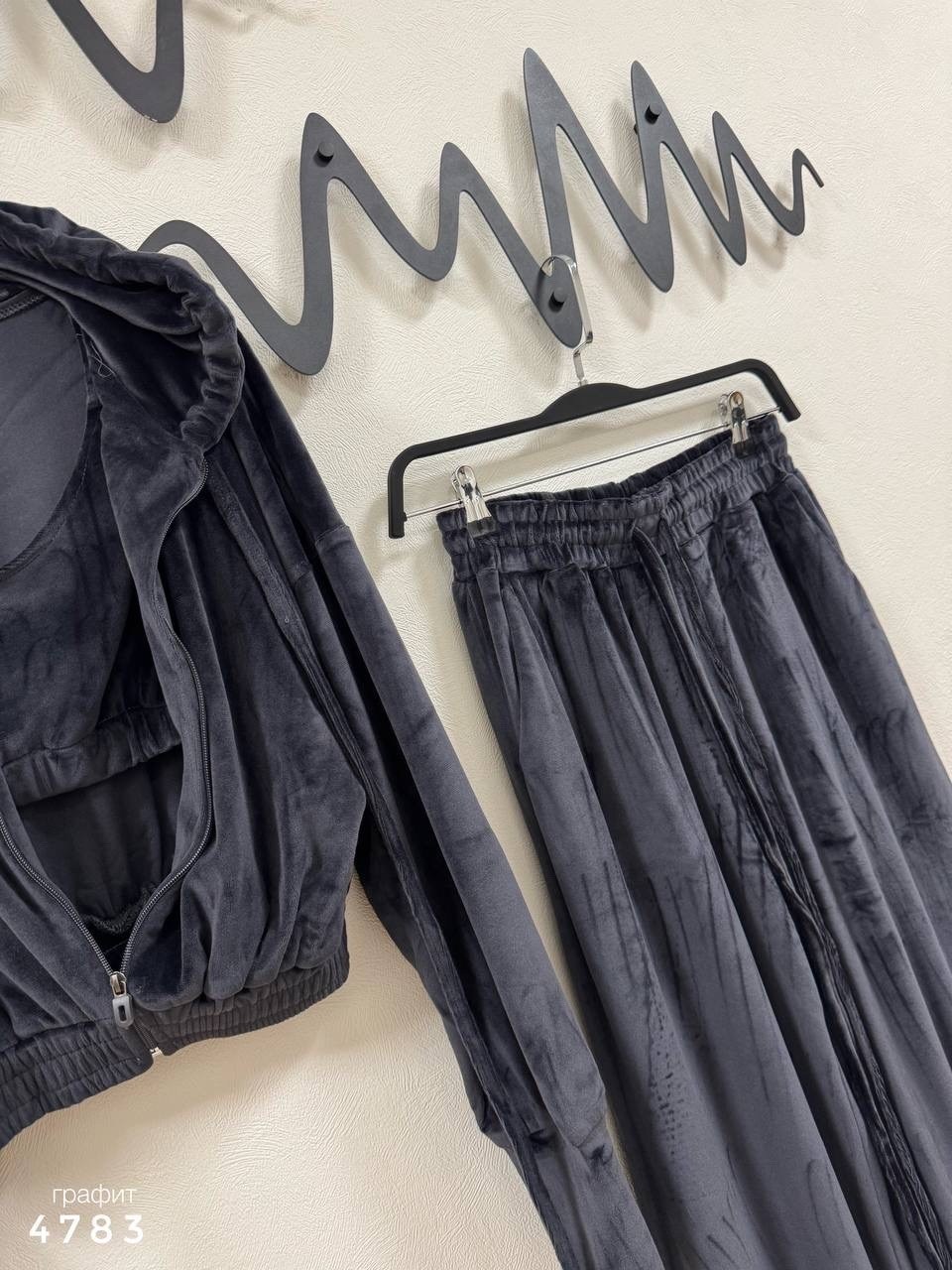 костюм велюровый спортивный,велюровый спортивный костюм женски,велюровый костюм,костюм спортивный женский,костюм велюровый женский