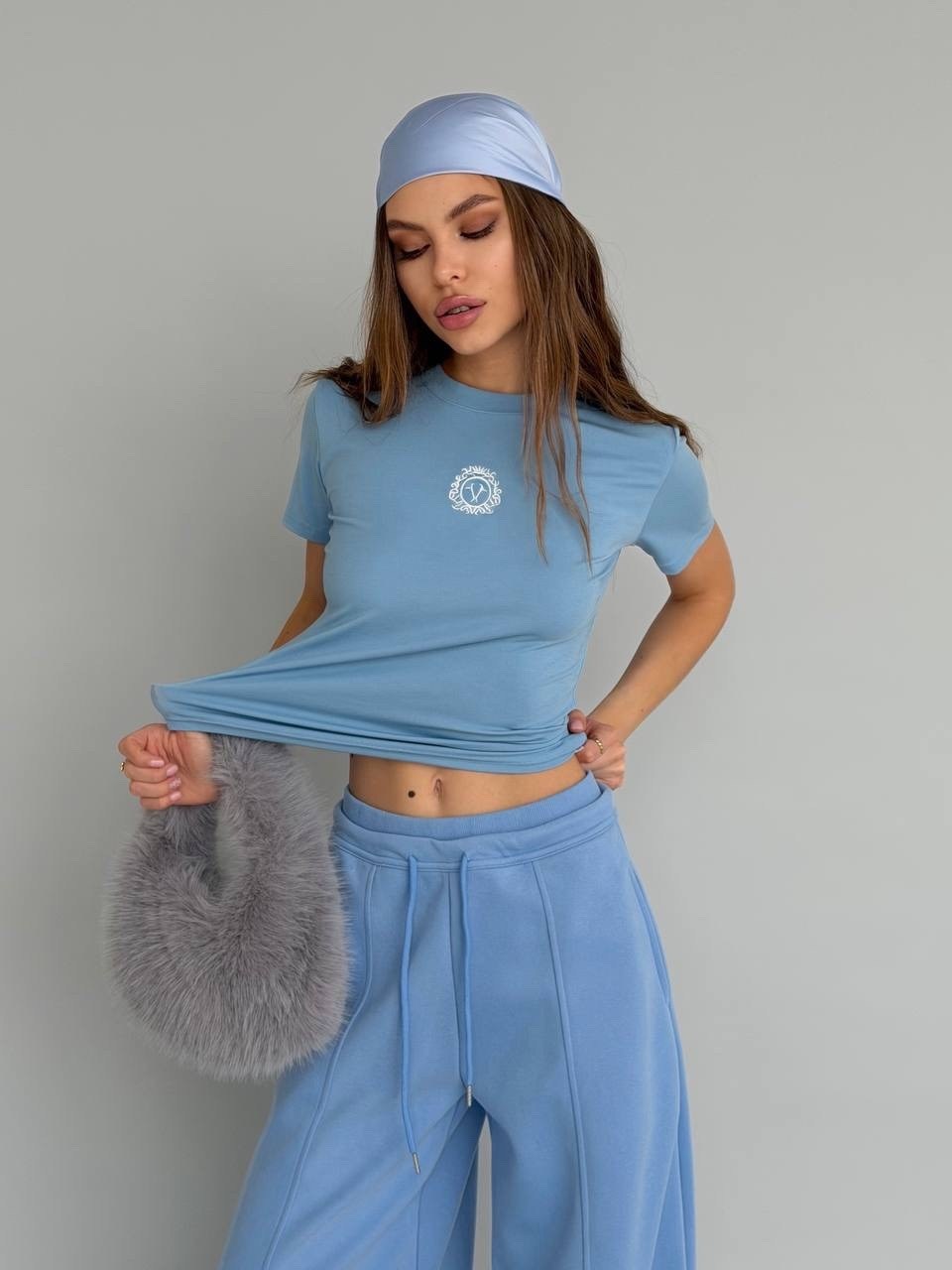 толстовка в стиле,толстовка,толстовка женская,модная толстовка,голубая толстовка