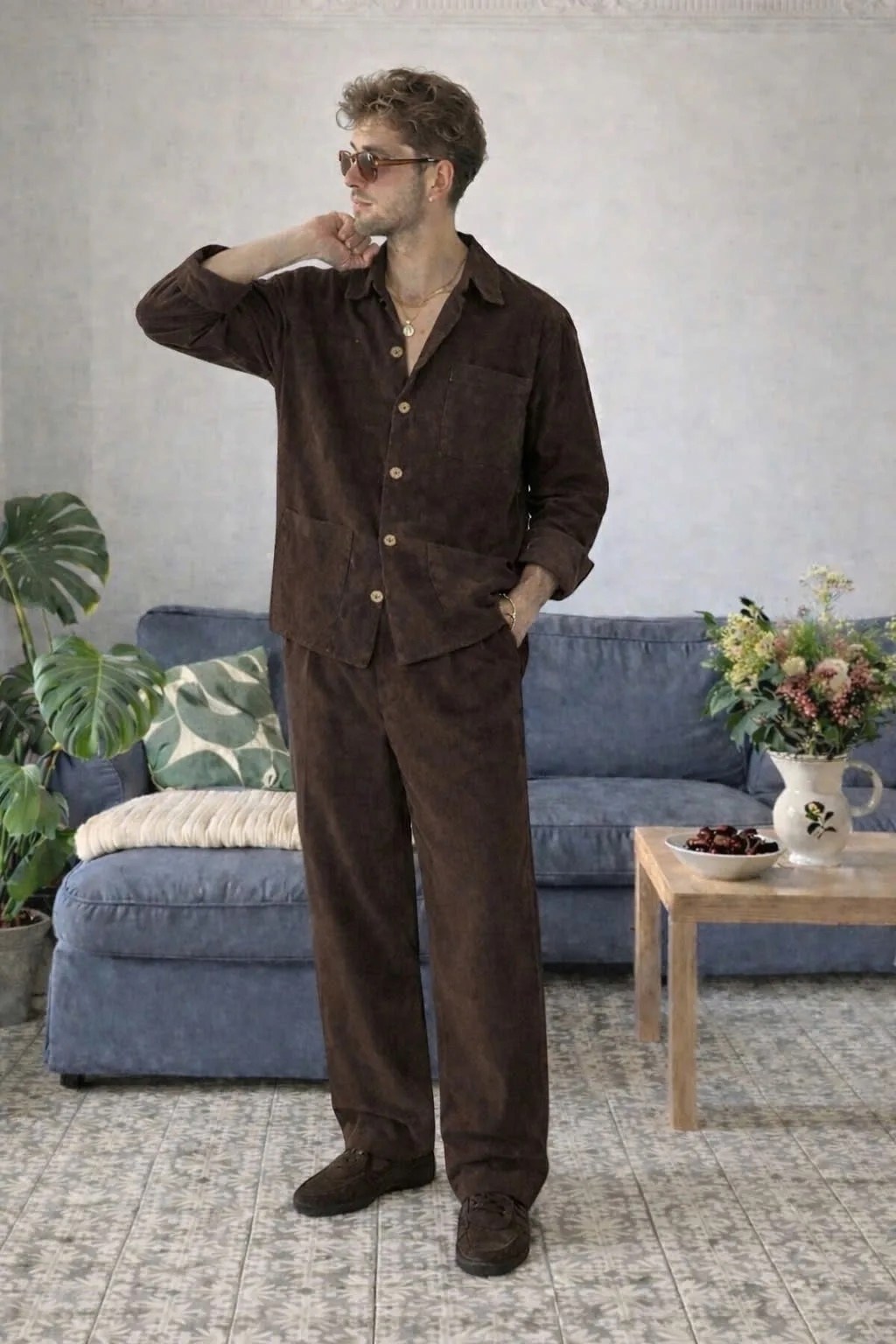 велюровая мужская пижама (комплект: брюки и рубашка),пижама мужская из велюра (комплект: брюки и рубашка) размер 48,пижама мужская из велюра с брюками и рубашкой "коричневая",пижама мужская из велюра