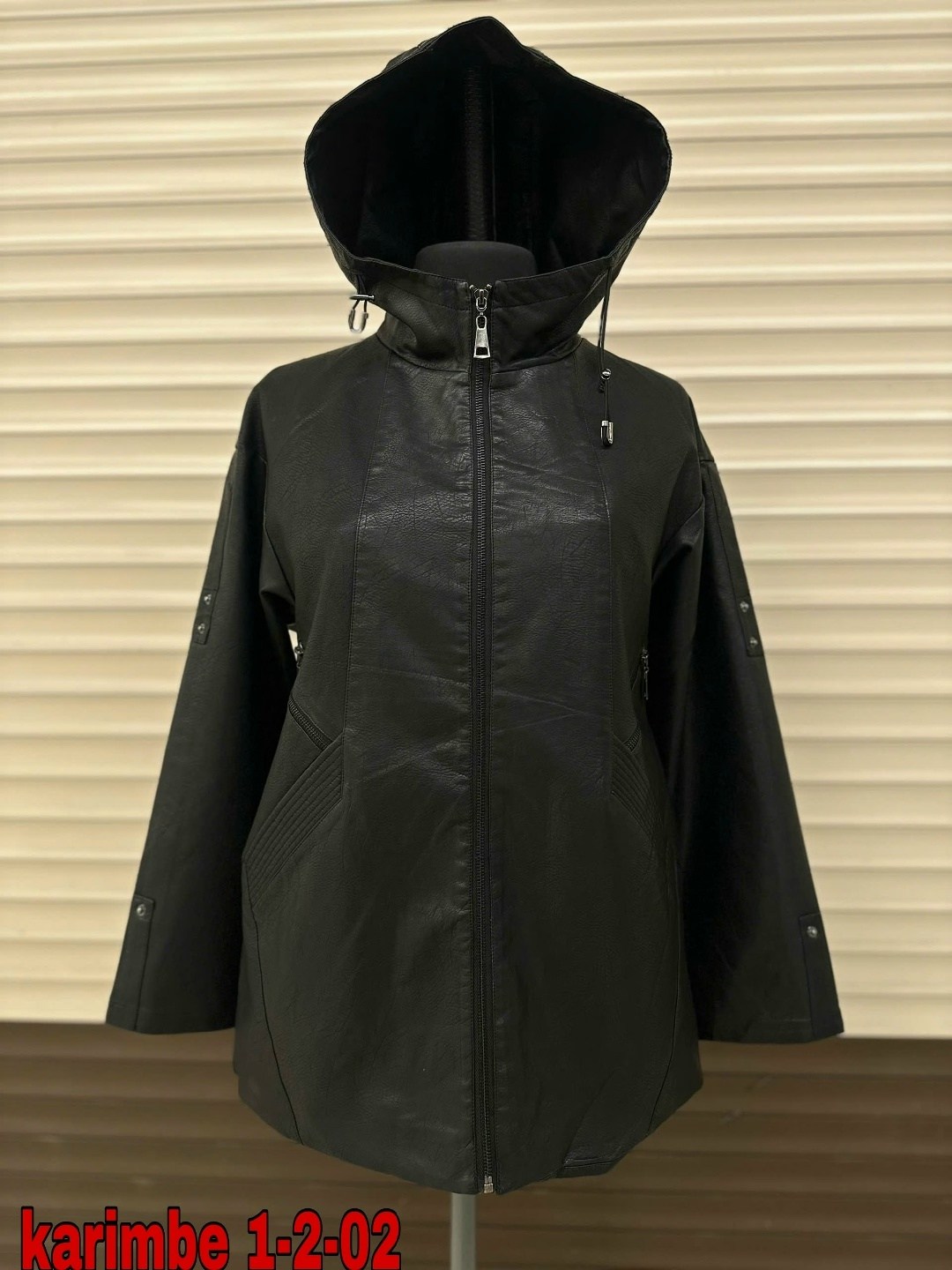 кожаная куртка женская мосмеха 8023320 черная 58 ru,женская кожаная куртка,кожаная куртка,женская кожаная куртка из эко-кожи с капюшоном мосмеха,демисезонная куртка