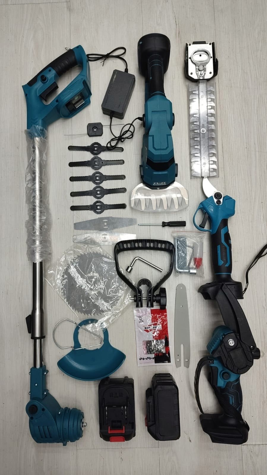 набор садового инструмента,ручной инструмент,инструмент для сада,инструмент садовый,триммер садовый аккумуляторный