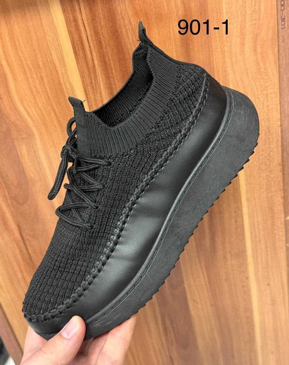 кроссовки женские,кроссовки оранжевые,,кроссовки популярные,изи кроссовки