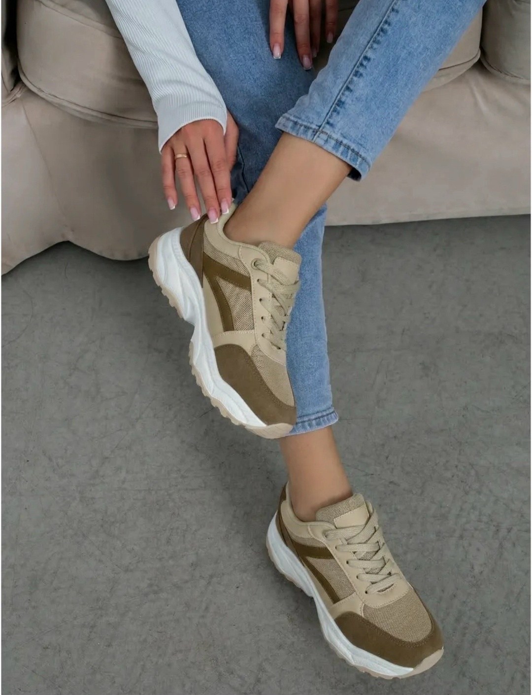 женские кроссовки,,бежевые кроссовки,спортивная , кроссовки
