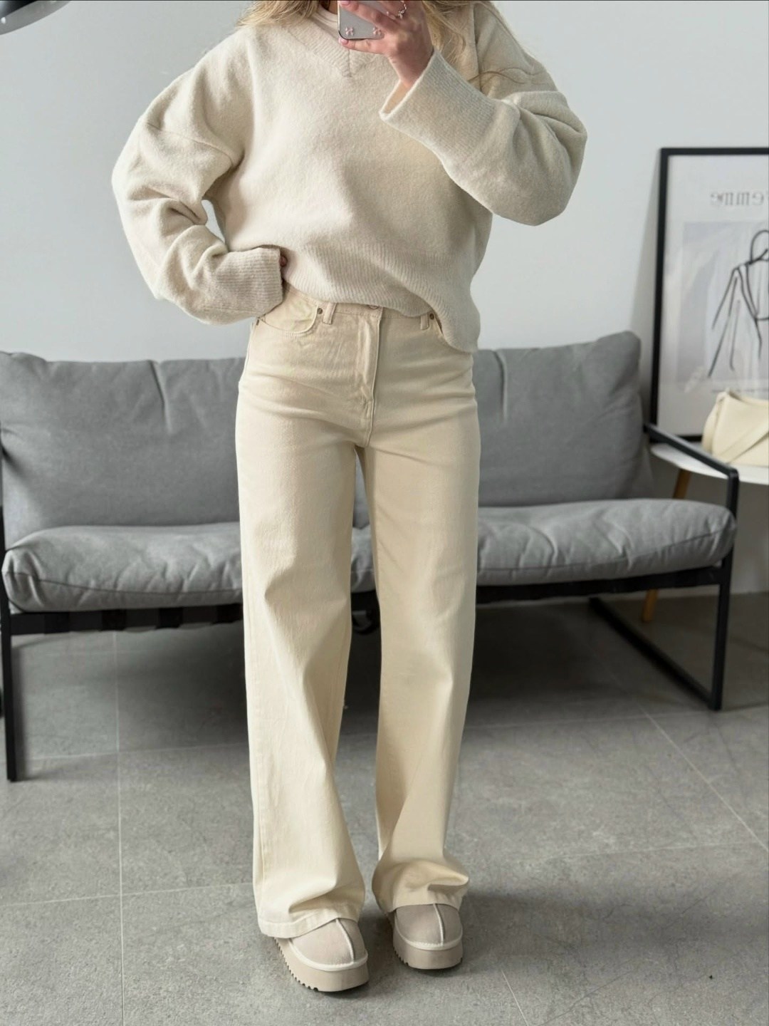 бежевые джинсы,джинсы женские бежевые,джинсы брюки,женские джинсы,бежевый джемпер