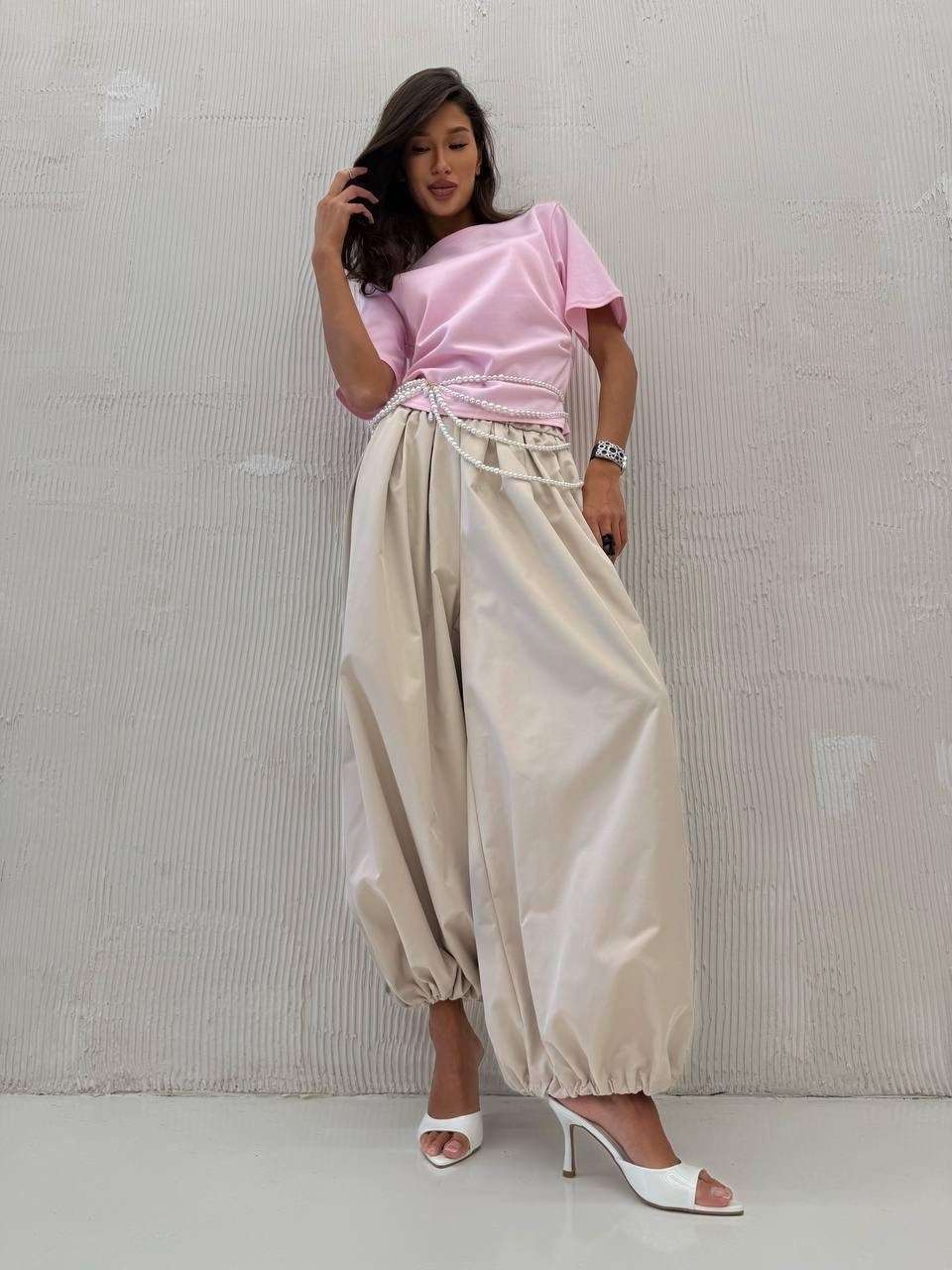 широкие брюки,широкие штаны,женские широкие брюки,брюки с широкими штанинами,повседневные брюки