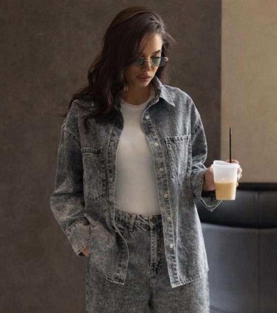 модные джинсы,джинсы мода,женские джинсы 2025 тренды модные,джинсовая мода,широкие джинсы