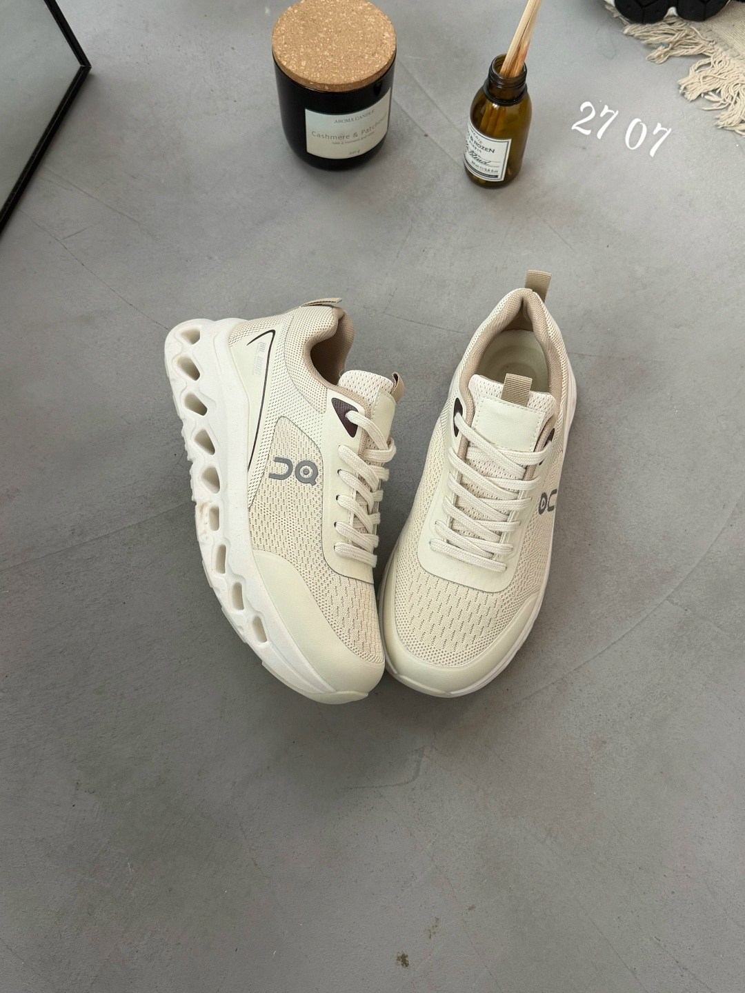 ,женские кроссовки,спортивная ,стильные кроссовки,кроссовка