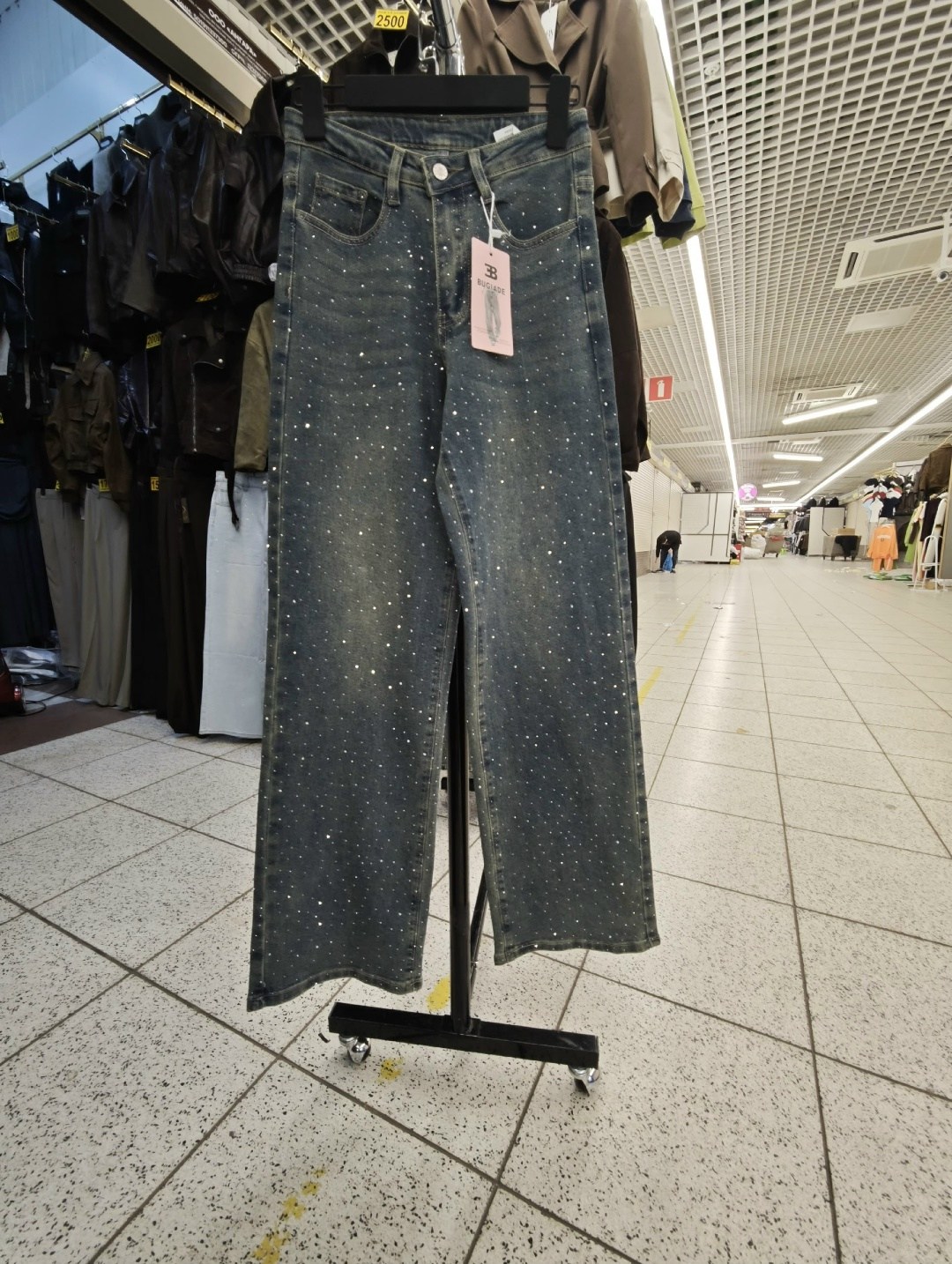 джинсы женские,джинсы со стразами,джинсы alexander wang,джинсы модные,джинсы