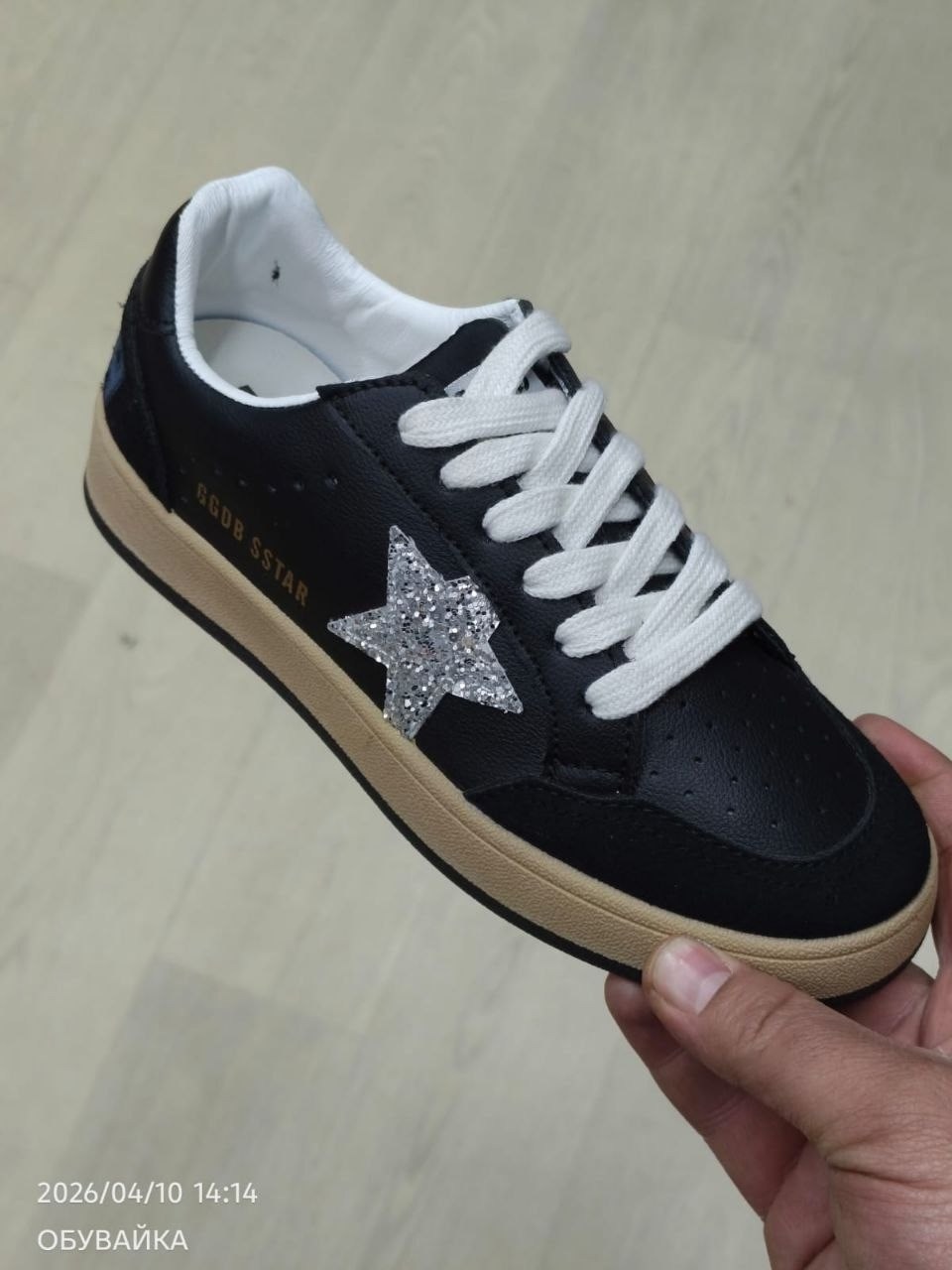 ,golden goose ball star,кроссовки со звездами,кроссовки кеды,женская