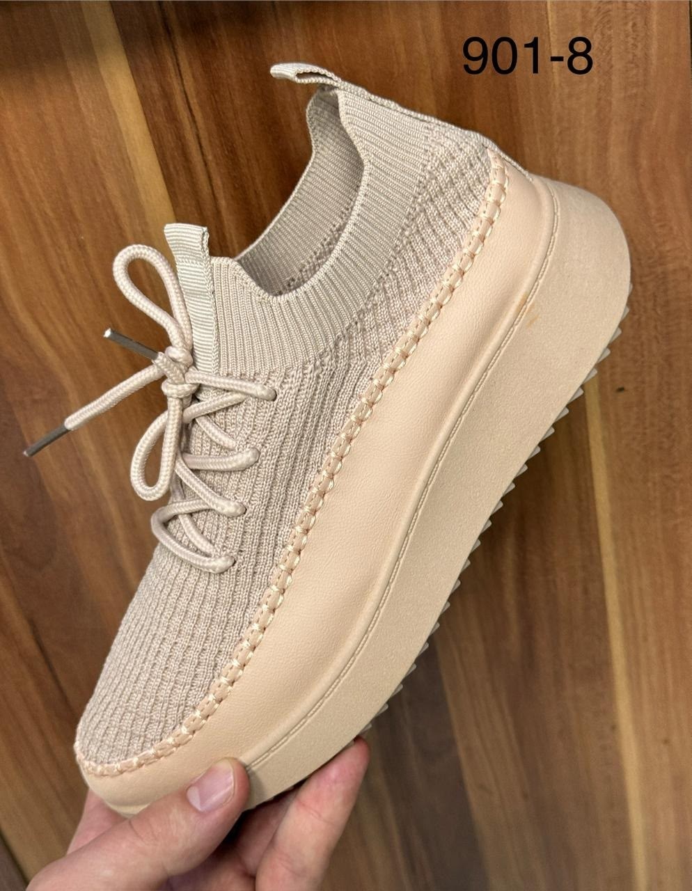 кроссовки женские,кроссовки оранжевые,,кроссовки популярные,изи кроссовки