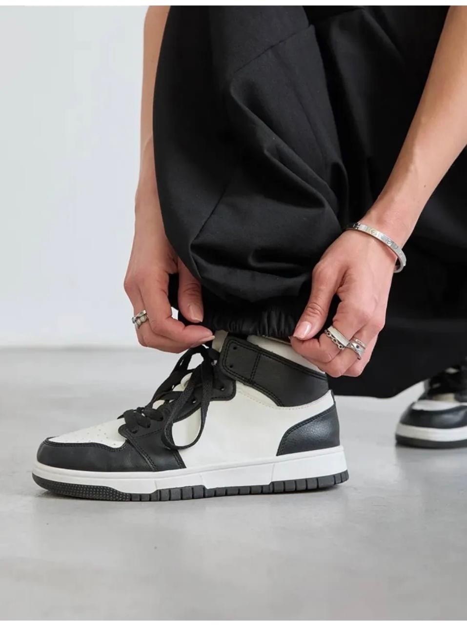 спортивные штаны инст рины оверсайз широкие y2k,штаны спортивные широкие оверсайз,широкие спортивные штаны женские,спортивные широкие штаны,брюки спортивные джоггеры оверсайз