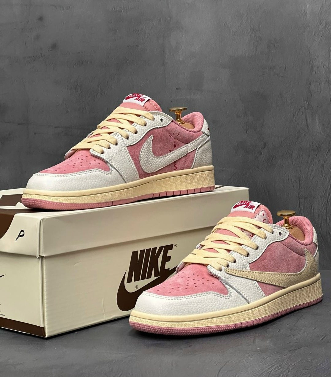 travis scott x air jordan 1 low sail shy pink,кроссовки travis scott x air jordan 1 low sail shy pink,кроссовки air jordan 1 low x travis scott 'shy pink' unisex,travis scott x air jordan 1 low og 'sh