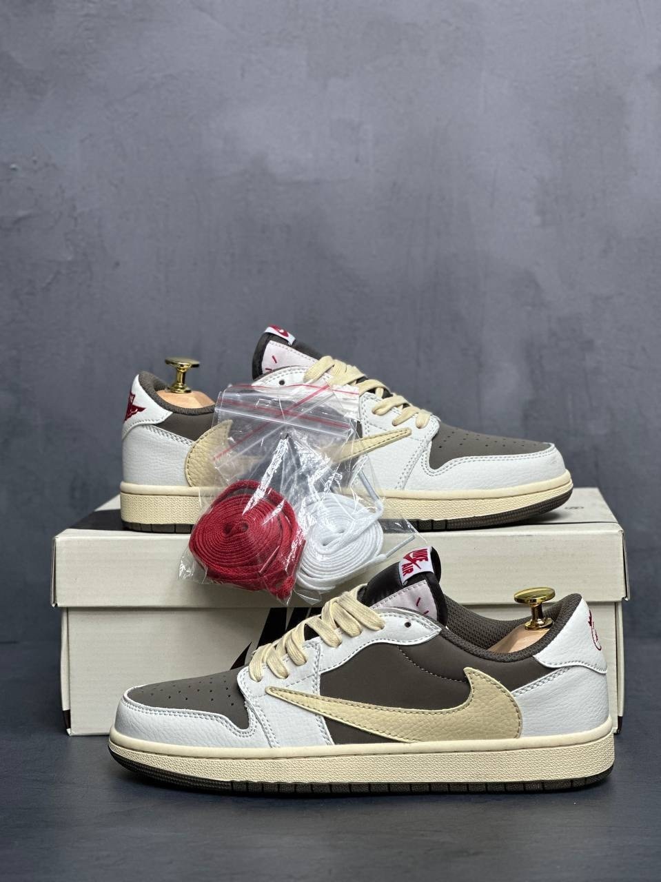 nike air jordan 1 low travis scott reverse mocha,кроссовки nike air jordan 1 low x travis scott,nike air jordan 1 low travis scott,кроссовки travis scott x air jordan 1 low,nike air jordan 1 low x tra