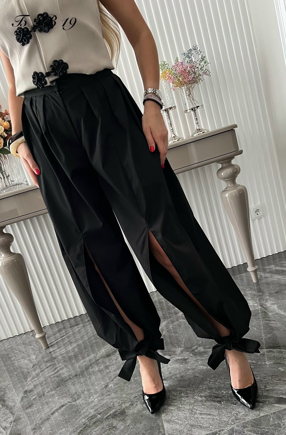 брючный костюм с жилетом,женский брючный костюм с жилетом,брючный костюм с жилеткой,костюм брючный с жилетом осенний на завязках umila brend,костюм брючный