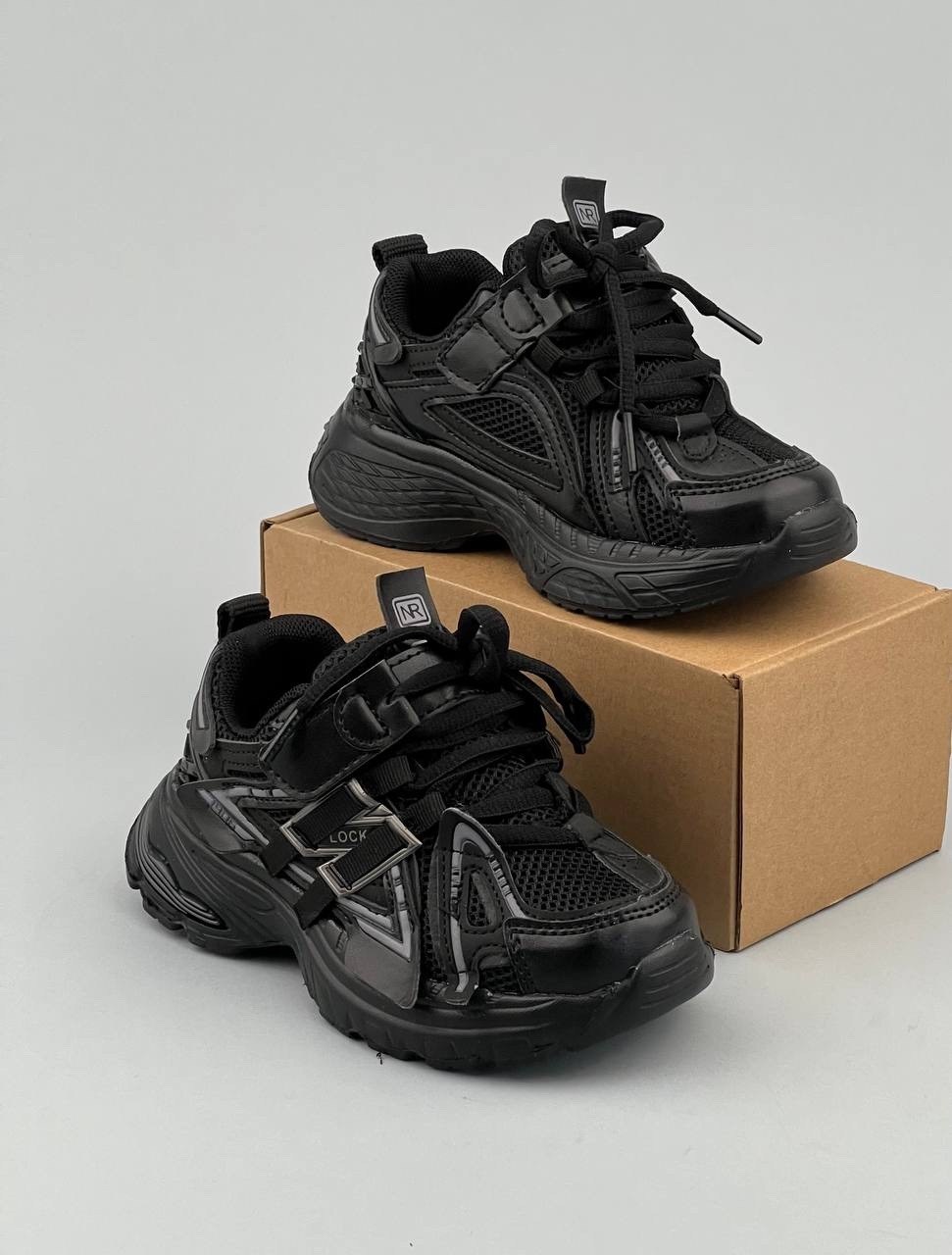 кроссовки массивные 3xl trainer balenciaga,баленсиага трек кроссовки черные,кроссовки track balenciaga,кроссовки массивные,черные кроссовки