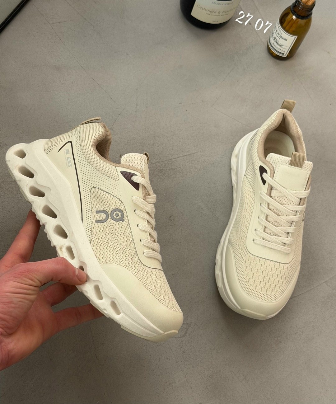 ,женские кроссовки,спортивная ,стильные кроссовки,кроссовка