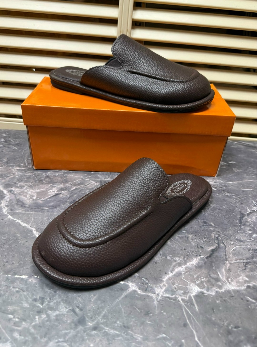 ,мужские кожаные тапочки,тапочки мужские,тапочки мужские домашние кожаные,тапки мужские