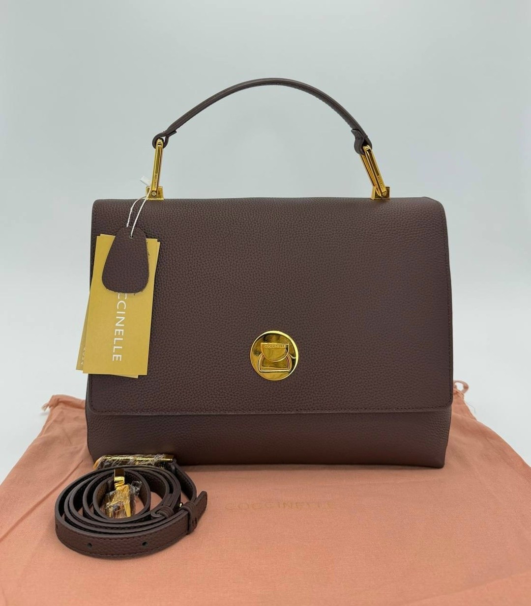 сумка сэтчел coccinelle liya черный,сумка coccinelle,женская сумка coccinelle,сумка сэтчел кожаная liya coccinelle,женская сумка bella