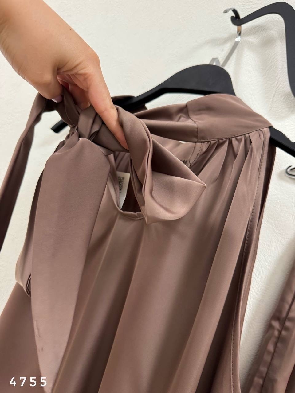 атласный костюм,атласные брюки,стильные наряды,женская мода