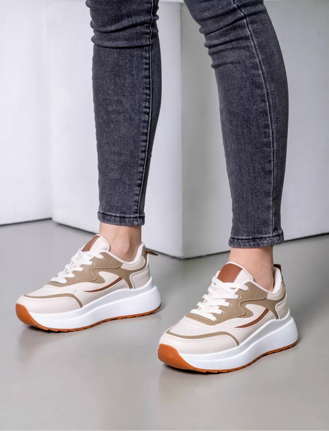 кроссовки женские бежевые спортивные на высокой,кроссовки демисезонные бежевые,кроссовки бежевые женские,,стильные кроссовки