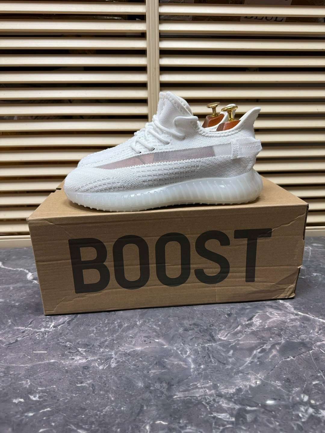 кроссовки adidas yeezy boost 350,кроссовки adidas yeezy 350 boost v2 triple white,кроссовки adidas yeezy boost,кроссовки адидас изи белые,кроссовки