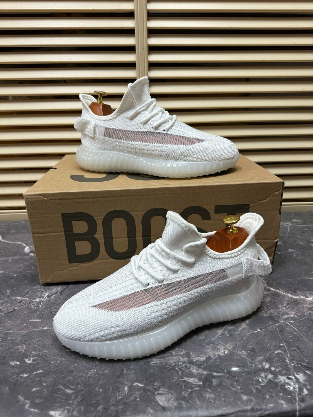 кроссовки adidas yeezy boost 350,кроссовки adidas yeezy 350 boost v2 triple white,кроссовки adidas yeezy boost,кроссовки адидас изи белые,кроссовки