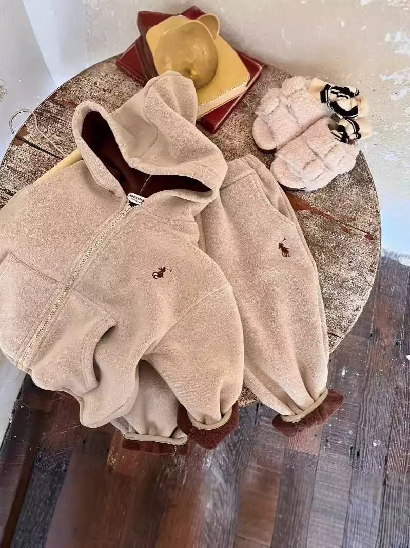 флисовые костюмы,флисовый костюм детский,флисовые куртки,одежда в корейском стиле,костюм флисовый