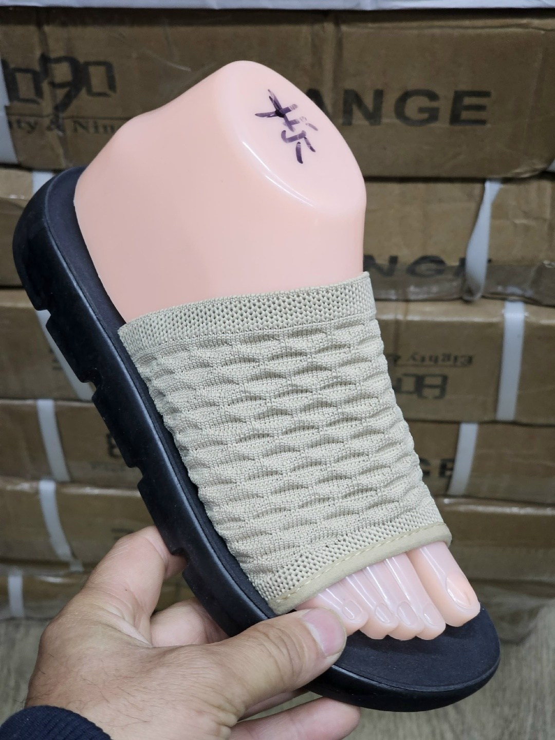 ,женские шлепанцы,сандалии мужские,мужские тапочки,шлепанцы мужские