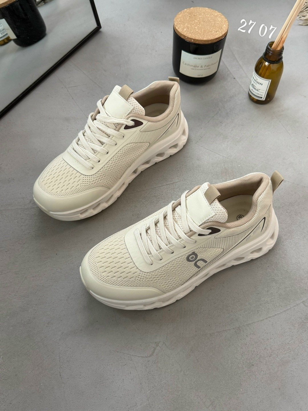 ,женские кроссовки,спортивная ,стильные кроссовки,кроссовка