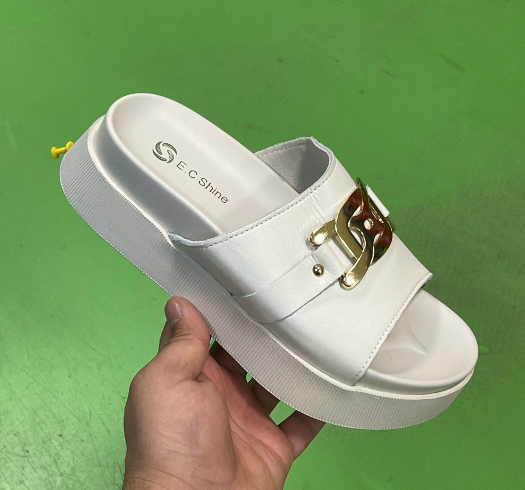 ,женские шлепанцы,тапки женские,модные шлепанцы,женские шлепки