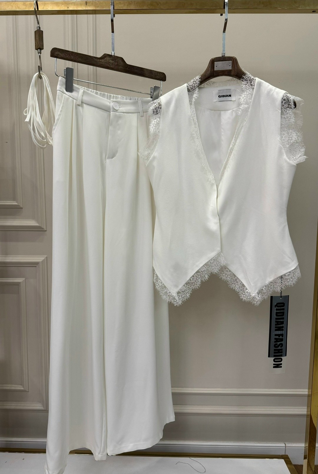 пижама тройка из натурального шёлка mia-amore fellini 3916 пудра,пижамный женский комплект с брюками mia-amore "windsor" 3886 пудра,пижама из натурального шелка с кружевом mia-amore windsor 3886 пудра