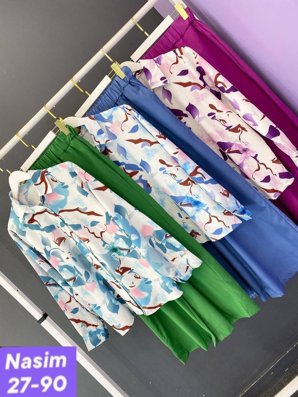 женские широкие брюки,широкие брюки,брюки с широкими штанинами,стильные наряды,комплект одежды женский