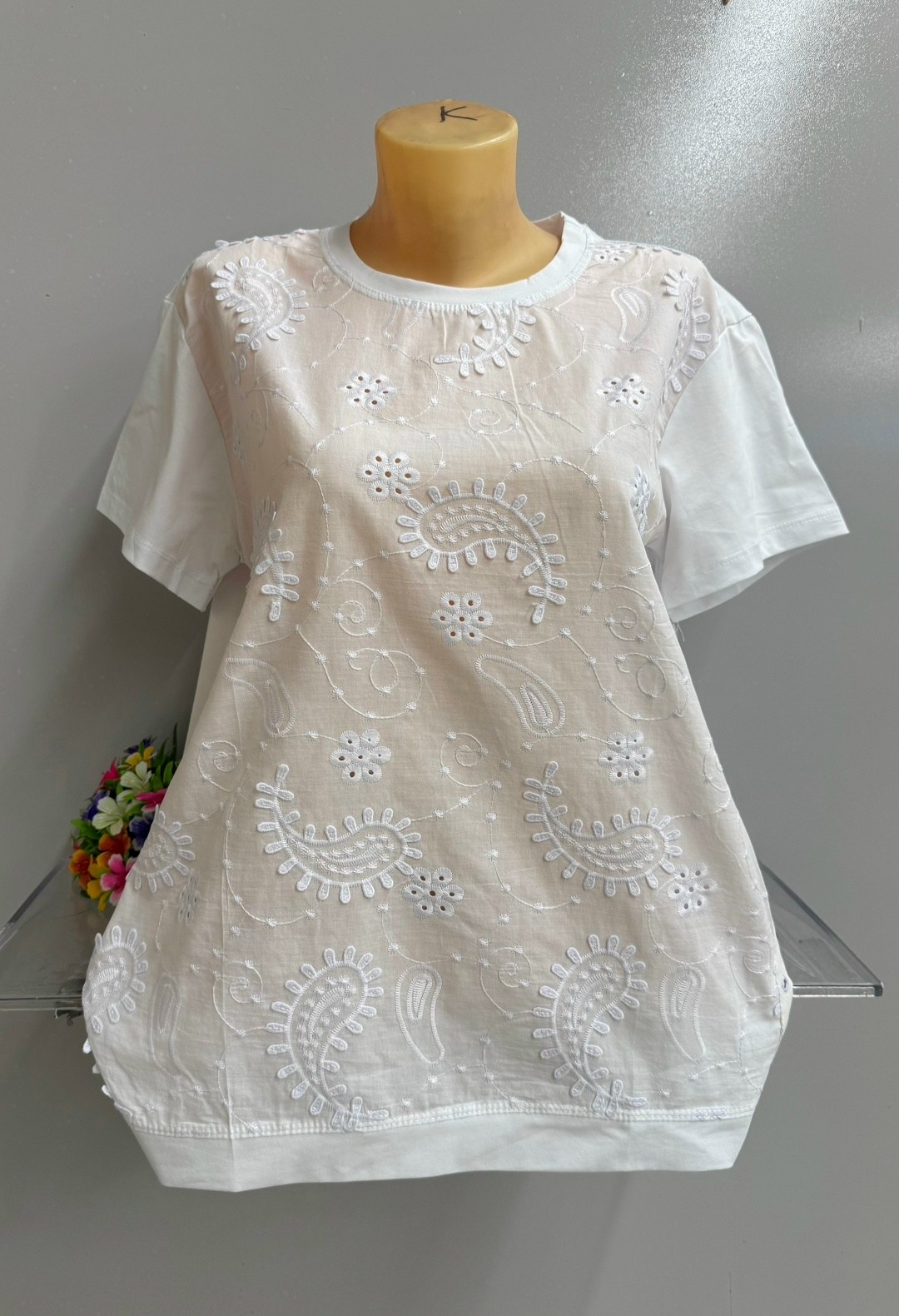 женская футболка,белая женская футболка,блузка женская,блузка женская ажурная,блуза