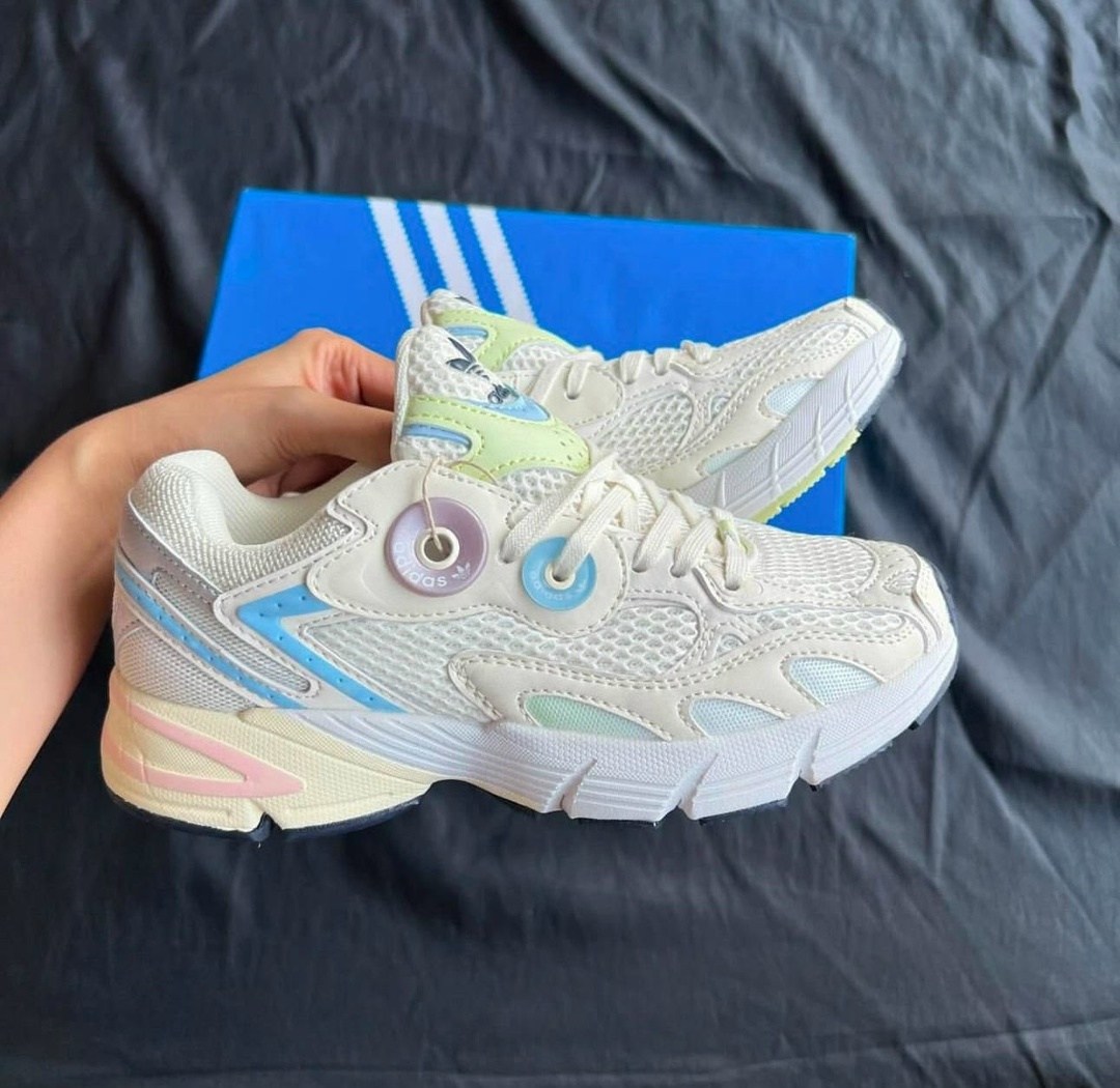 кроссовки adidas,adidas женские кроссовки,кроссовки,кроссовки мужские женские adidas,женские кроссовки