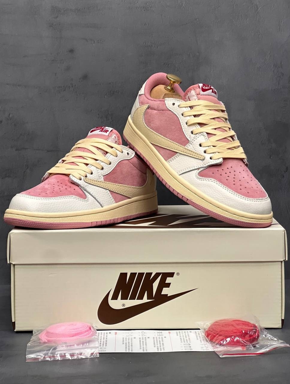 travis scott x air jordan 1 low sail shy pink,кроссовки travis scott x air jordan 1 low sail shy pink,кроссовки air jordan 1 low x travis scott 'shy pink' unisex,travis scott x air jordan 1 low og 'sh