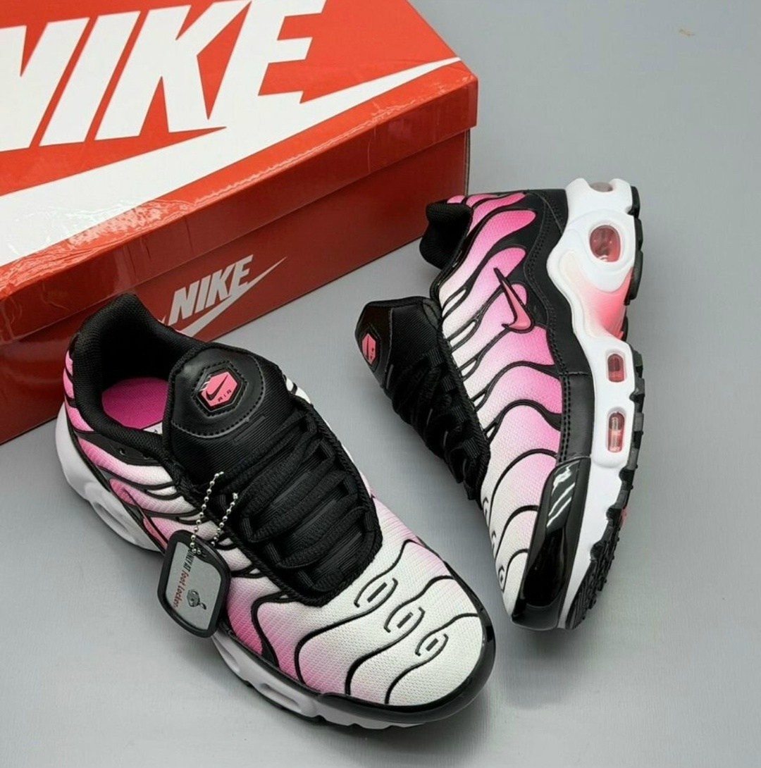 кроссовки,nike air max plus tn,nike air max plus,женские кроссовки,nike air max plus tn pink
