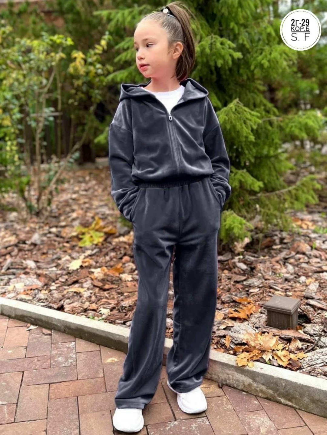 спортивные костюмы для девочек,велюровый костюм для девочки,модные костюмы,велюровый костюм для девочки спортивный капюшон,велюровый спортивная костюм